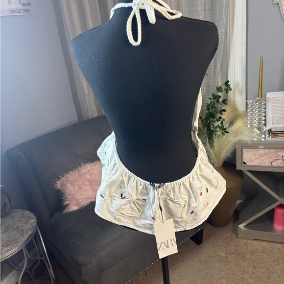 White Zara Halter with peplum and color stitching detail. - Picture 2 of 3